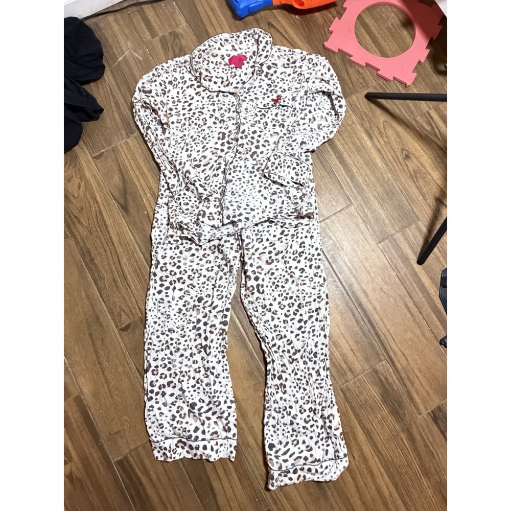 Victoria Secrets Medium Cheetah Print Vintage Button Down Set - Picture 1 of 6